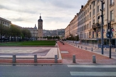 Place Antonin Poncet à l'heure de l'apéro (27 mars, 18h)