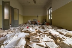 Hôpital psychiatrique du cireur de pompes - Va ranger ta chambre