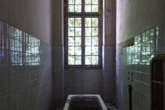 Hôpital psychiatrique de l\'electrochoqueur - Le jacuzzi