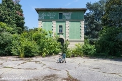 Hôpital psychiatrique de l'electrochoqueur - La terrasse